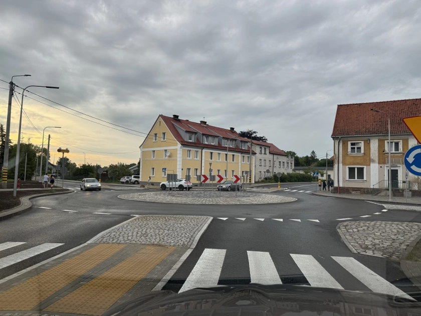 Wstęgi nie było – wygodne rondo