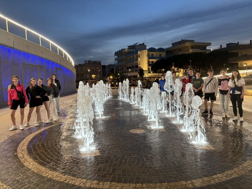 Zagraniczne, dwutygodniowe  praktyki uczniów ZSEiT  w Rimini zakończone