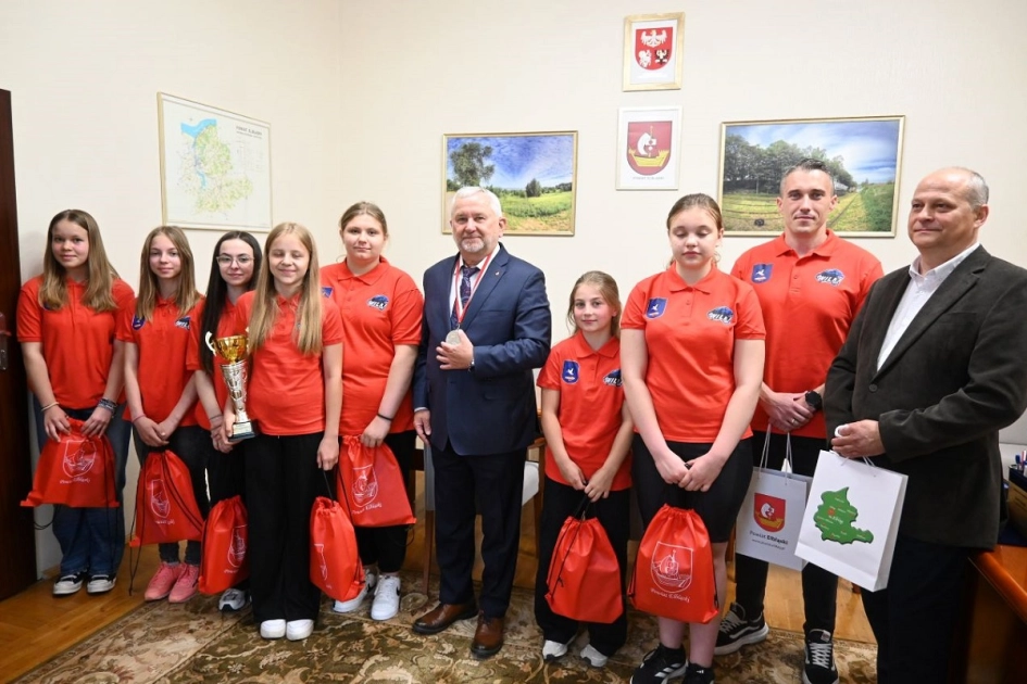 Wilki z wizytą u Starosty