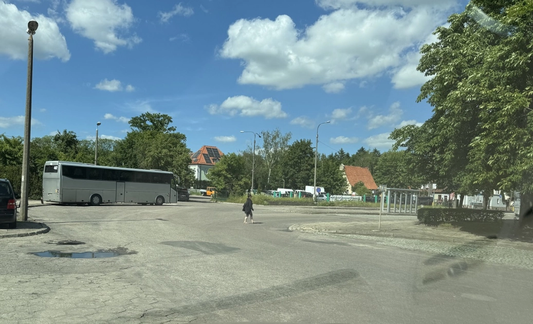 Jedna oferta na przebudowę okolic dworca