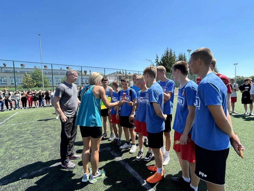 DZIEŃ SPORTU W ZSEiT