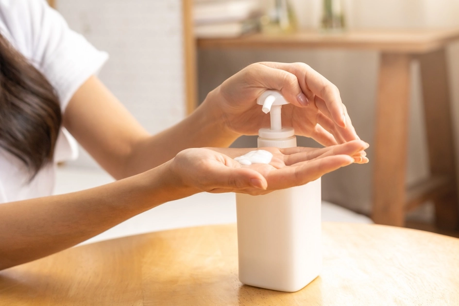 Przesuszona skóra w okresie letnim - jak możesz sobie pomóc?