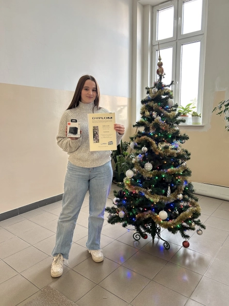 Wyróżnienie dla uczennicy ZS w Pasłęku na Wojewódzkim Konkursie Fotograficznym