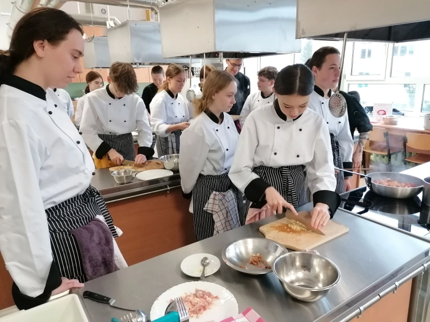 Znakomite wyniki uczniów ZSEiT na egzaminie zawodowym!