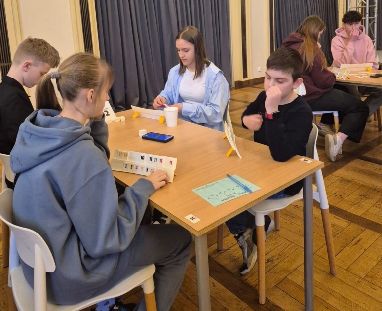 Uczniowie Zespołu Szkół na Turnieju Szkół w Rummikub