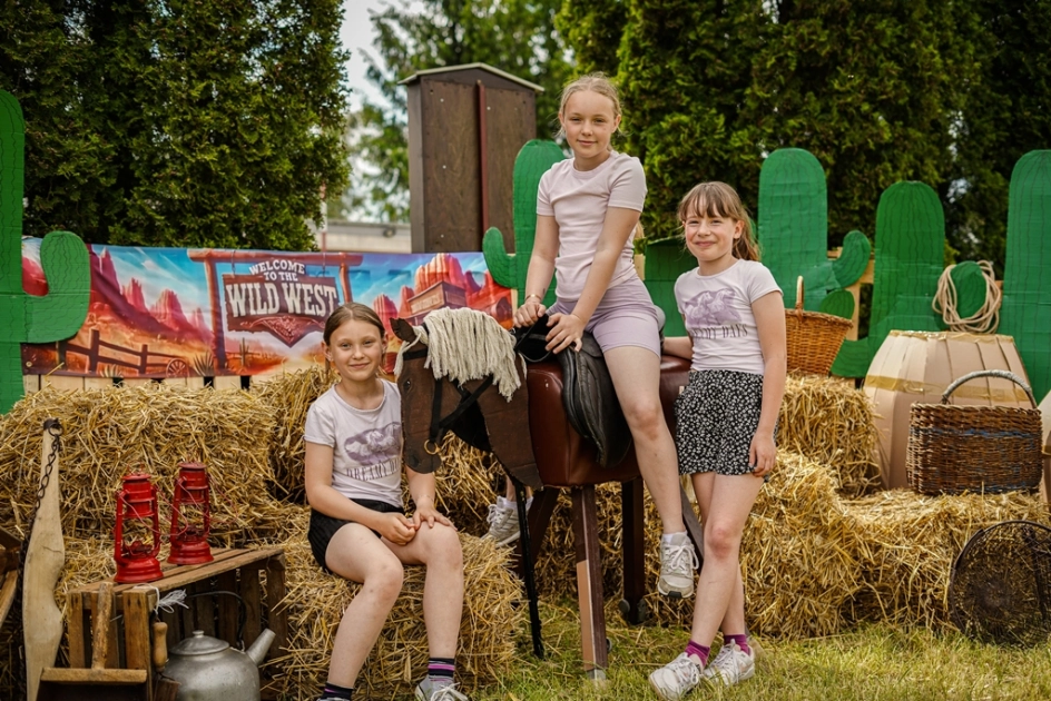 DZIKI ZACHÓD ZAGOŚCIŁ PODCZAS DNIA DZIECKA W ZIELONCE PASŁĘCKIEJ