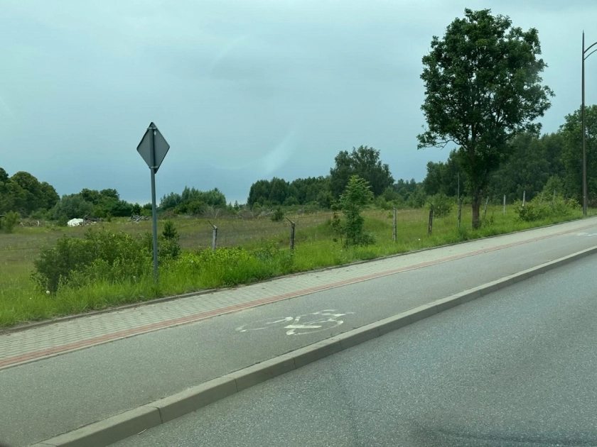 Hotel, basen, budownictwo mieszkalne i usługowe