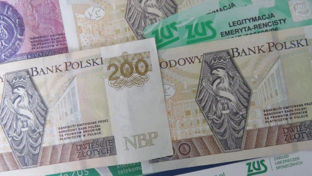 ZUS wypłaci pierwsze renty wdowie od 1 lipca