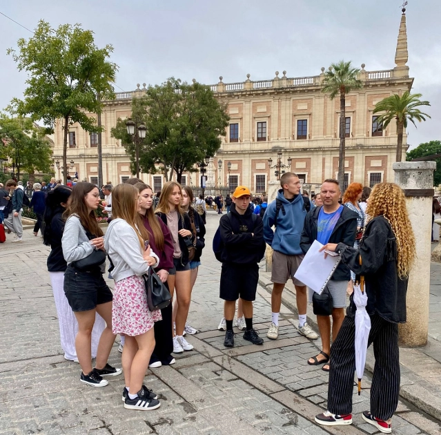 Słońce i zabytki Sewilli