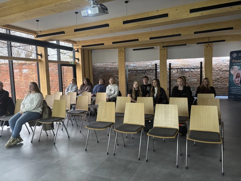 Uczniowie ZSEiT z wizytą w Stowarzyszeniu „CREP”