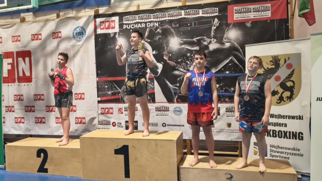 Walczyli kickbokserzy