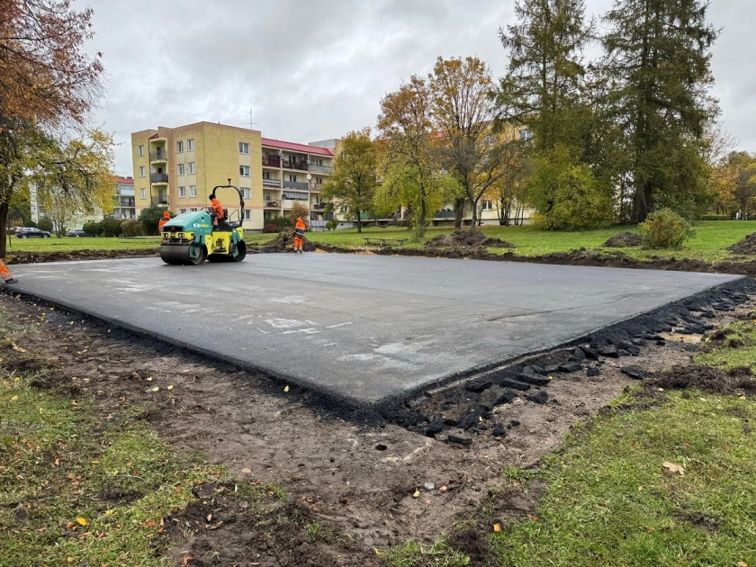 Projekty i inwestycje p&oacute;źniej