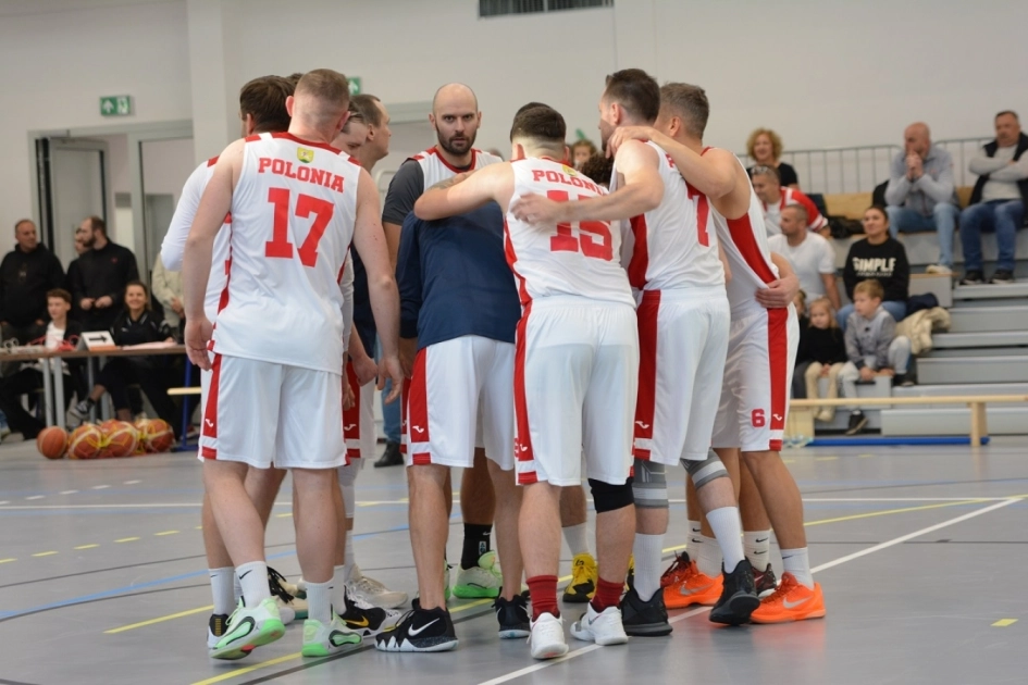Sparing koszykarzy Polonii