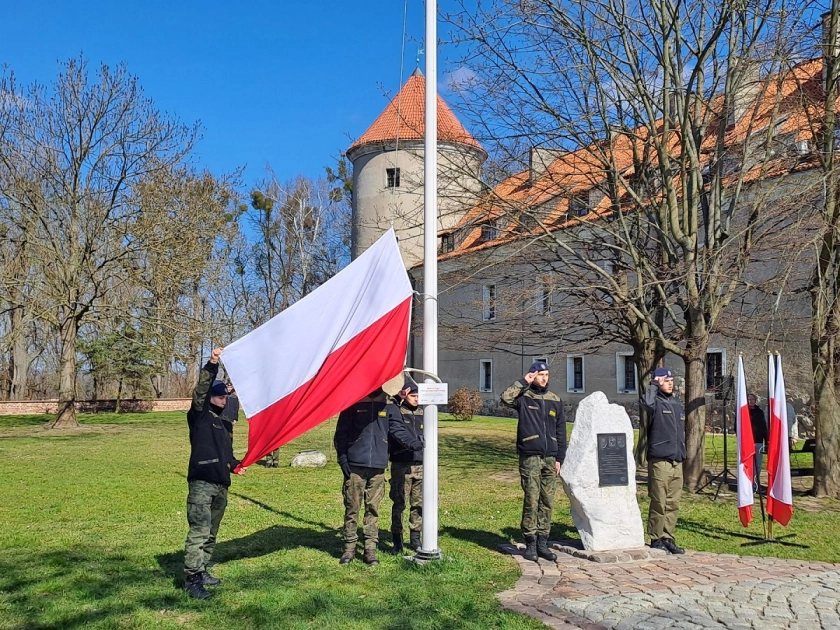 Kadeci ZSEiT pamiętają o Zbrodni Katyńskiej