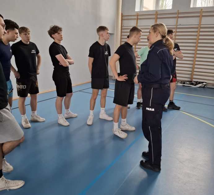 Testy sprawnościowe do Policji klasy mundurowo-sportowej