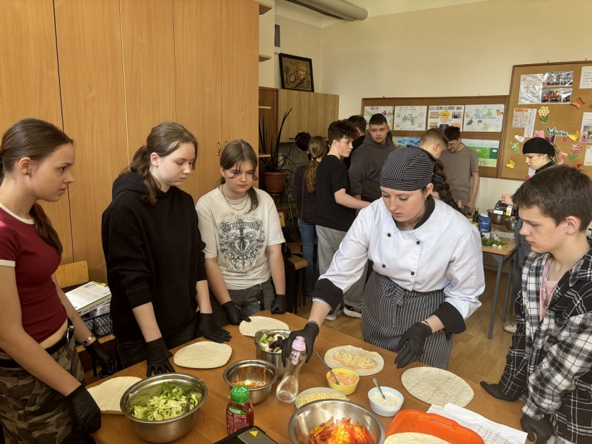 ZSEiT w Pasłęku inspiruje - Kulinarne warsztaty w Milejewie