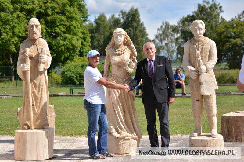 Rzeczna - koniec pleneru rzeźniarskiego 