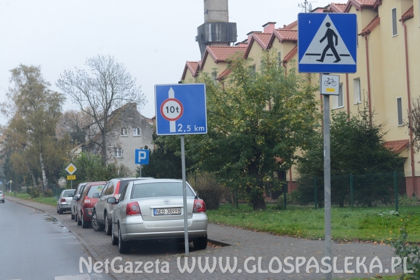 Znaki stoją, wanny jadą