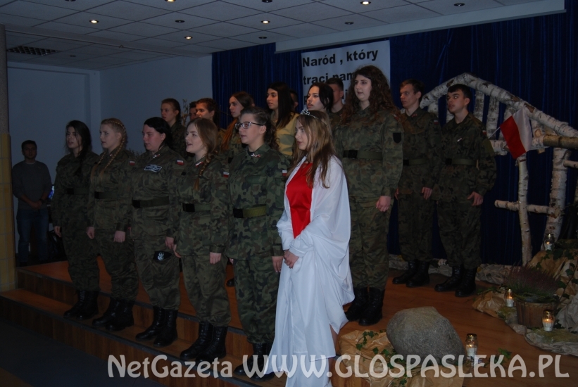 Dzień Niepodległosći w ZSeiT