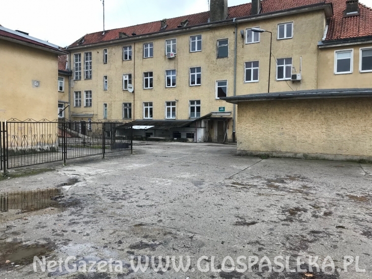 Parking za przychodnią