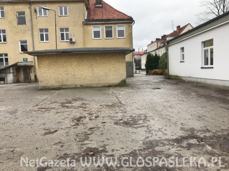 Parking za przychodnią