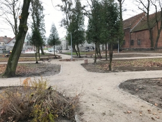 Renowacja parku na finiszu