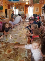 Z biblioteką w Aniołowie