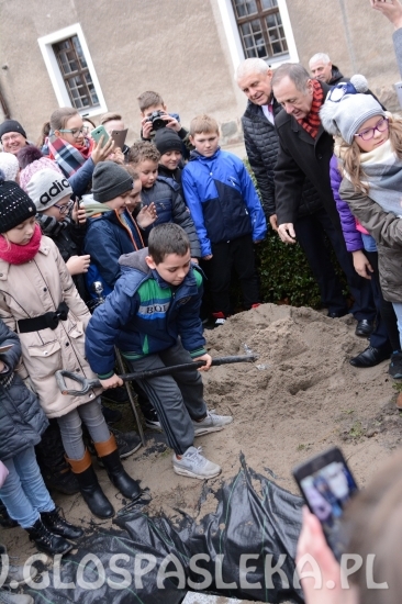 Zakopanie kapsuły czasu 30.11.2017r.