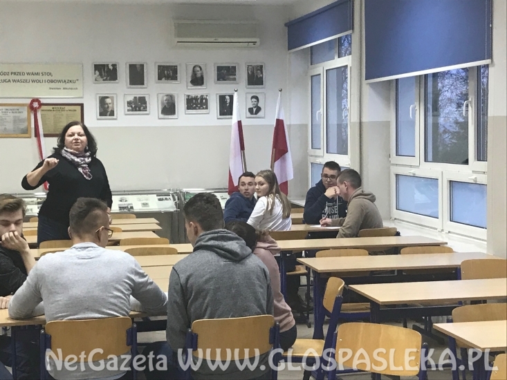 Trening umiejętności praktykantów z ZSEiT przed wyjazdem do Włoch