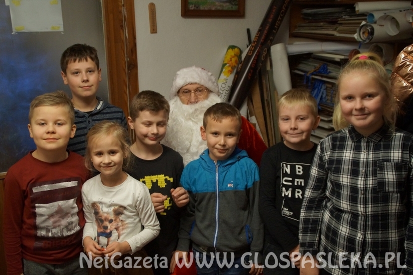 Mikolaj w galerii POK