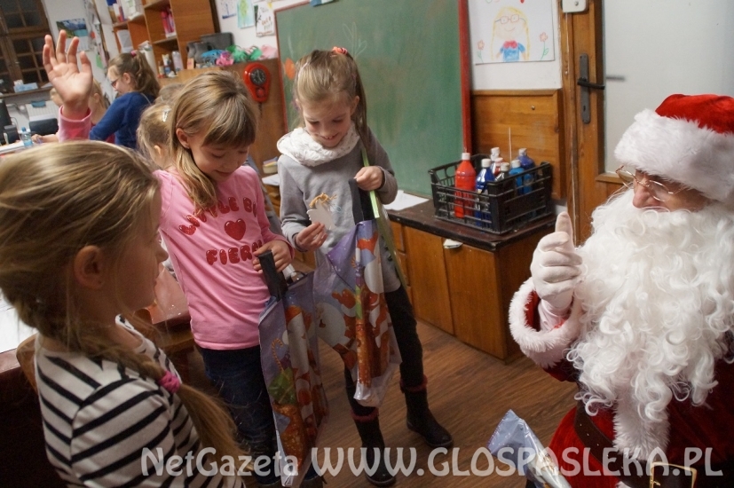 Mikolaj w galerii POK