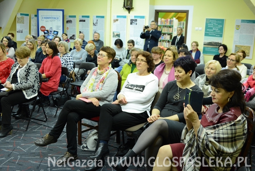 Hołowania w bibliotece