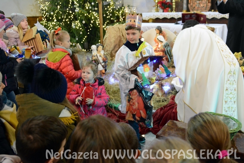 Orszak Trzech Króli w Pasłęku (6. stycznia 2018r.)