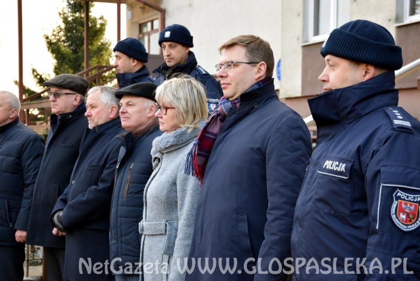 Przekazanie policyjnych radiowozów