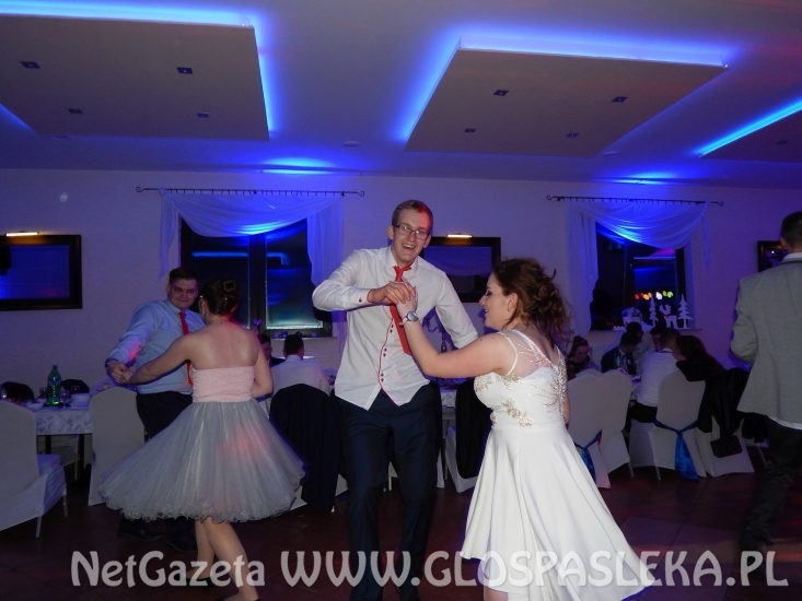 Studniówkowa zabawa uczniów ZSEiT