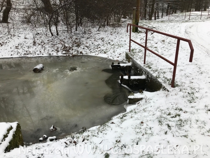 Ostrożnie na lodzie