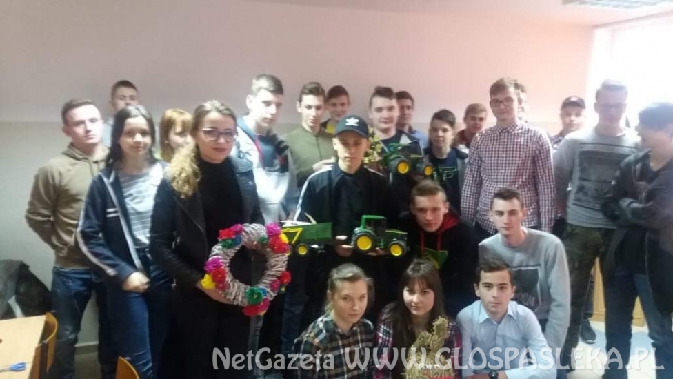 W ZSEiT  „ Kształcenie w zawodzie jest w modzie”