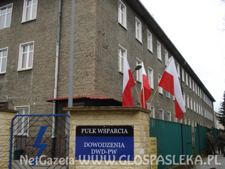 ZSEiT na inauguracji 16. pułku wsparcia dowodzenia