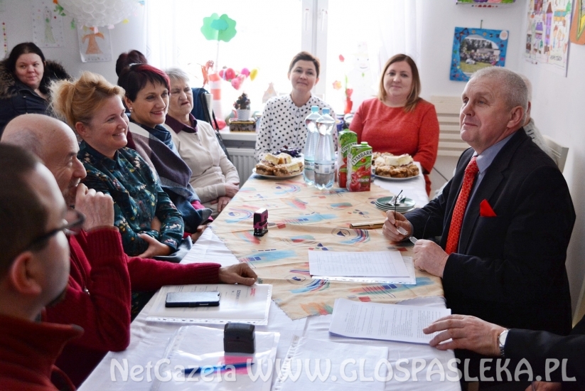 DRULITY - podpisanie umowy na remont świetlicy 09.02.2017r. 