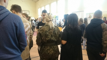 Młodzież z ZSEiT na targach szkół