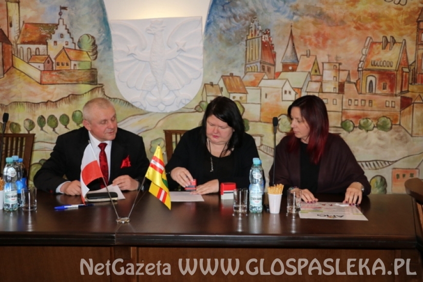 Zadania publiczne 2018 podpisanie umów