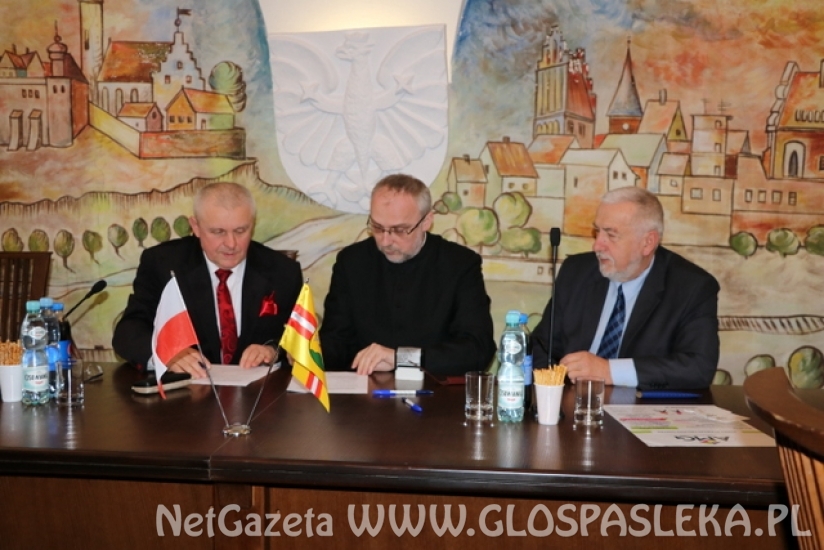 Zadania publiczne 2018 podpisanie umów