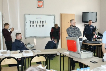 wyklady i cwiczenia dla gimnazjalistow w ZS