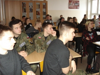 Akademia Wojsk Lądowych czeka na absolwentów klas wojskowych ZSEiT