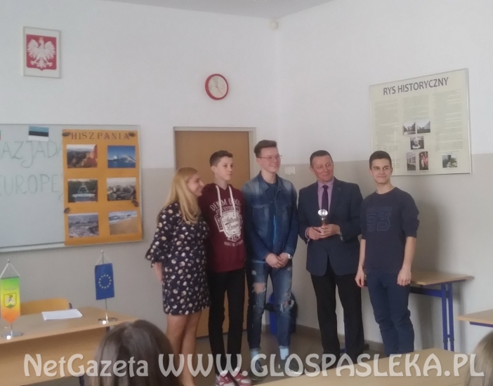 Konkurs Wiedzy o Unii Europejskiej w ZSEiT