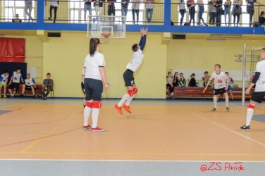 ZS międzyszkolny turniej piłki siatkowej