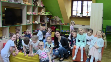 Lekcja biblioteczna przedszkolaków