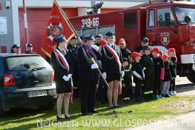 Nowy sztandar OSP w Zielonce Pasłęckiej