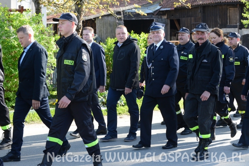 Nowy sztandar OSP w Zielonce Pasłęckiej