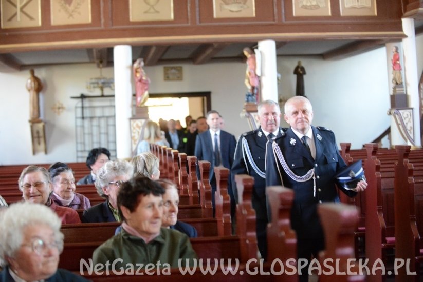 Nowy sztandar OSP w Zielonce Pasłęckiej